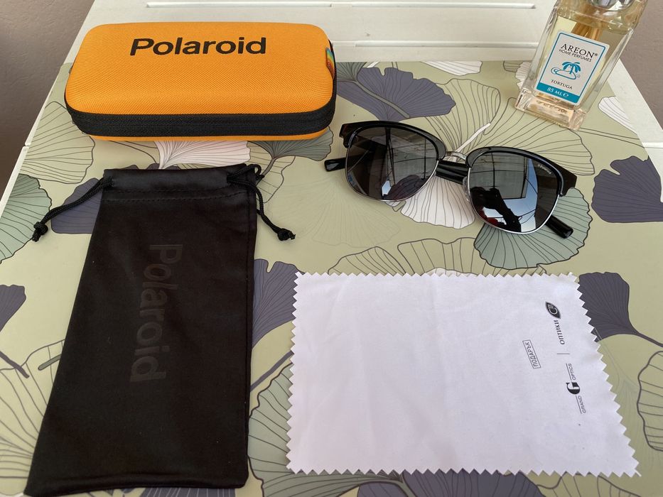 Чисто нови слънчеви очила на марката Polaroid и Joy