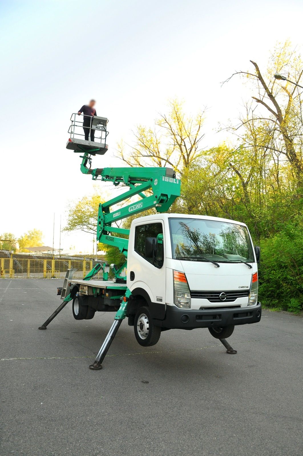 Nissan Cabstar !! Nacela PRB !! Isoli 205 !! 20 M !! 3000 ore !!