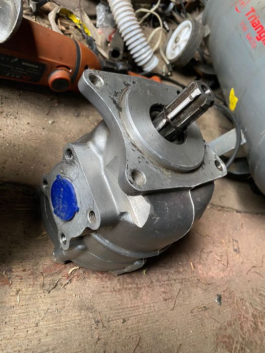 НШ-50, 32. Диск сцепления МТЗ. Фаркопы. Генераторы. Электродвигатель