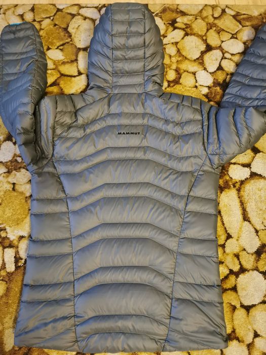 Geaca Puf Mammut M Salewa La Sportiva  Ortovox Rab Salomon