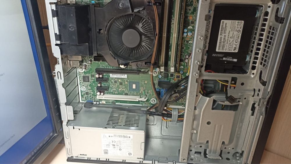 Компьютер с монитором