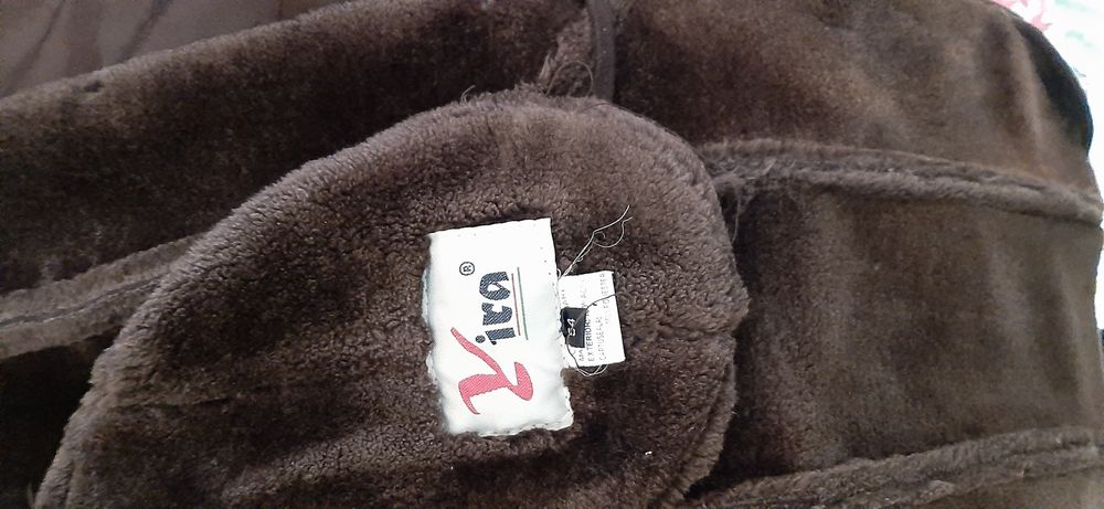 Haine groase iarna barbat si femeie