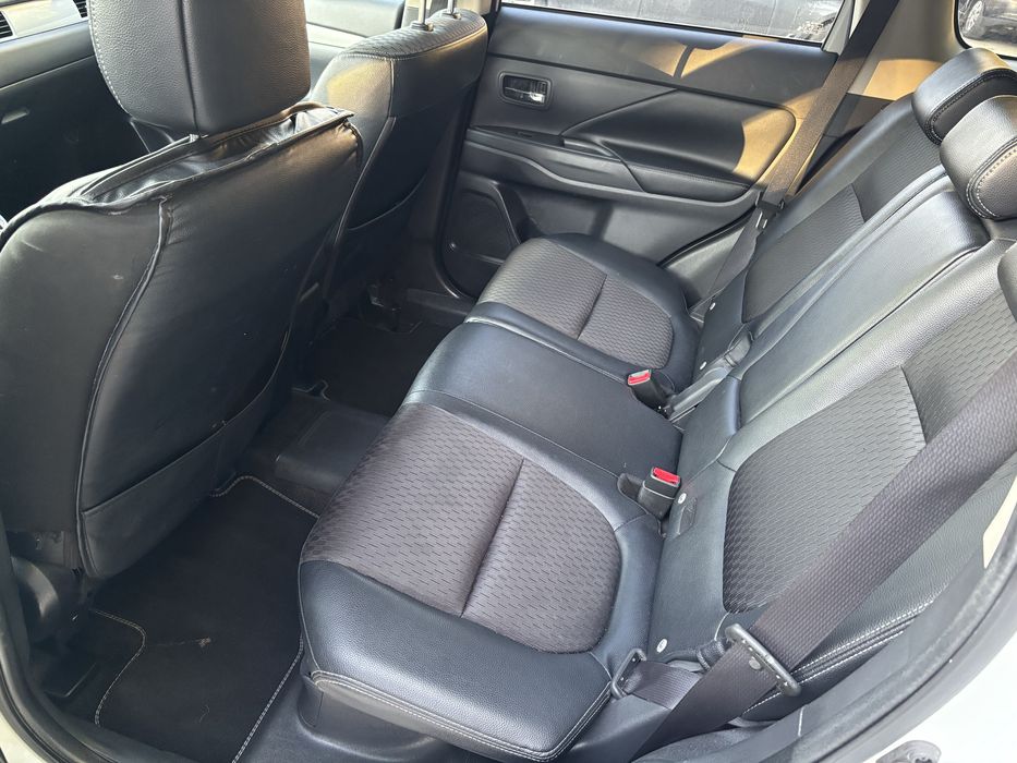 Mitsubishi outlander plug-in hybrid