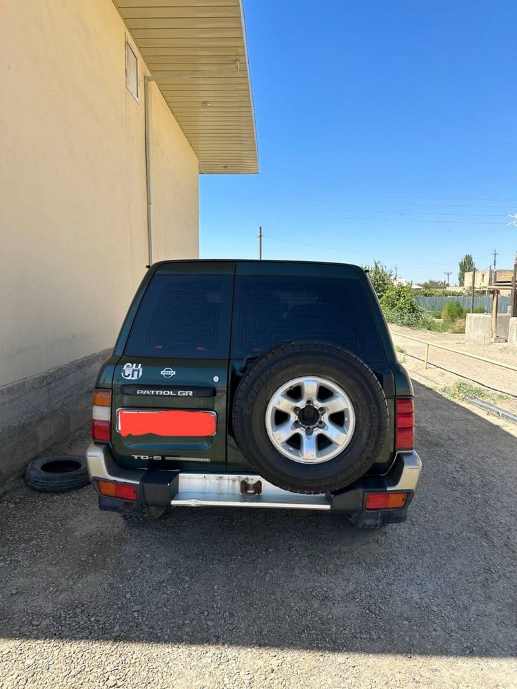 Nissan patrol gr