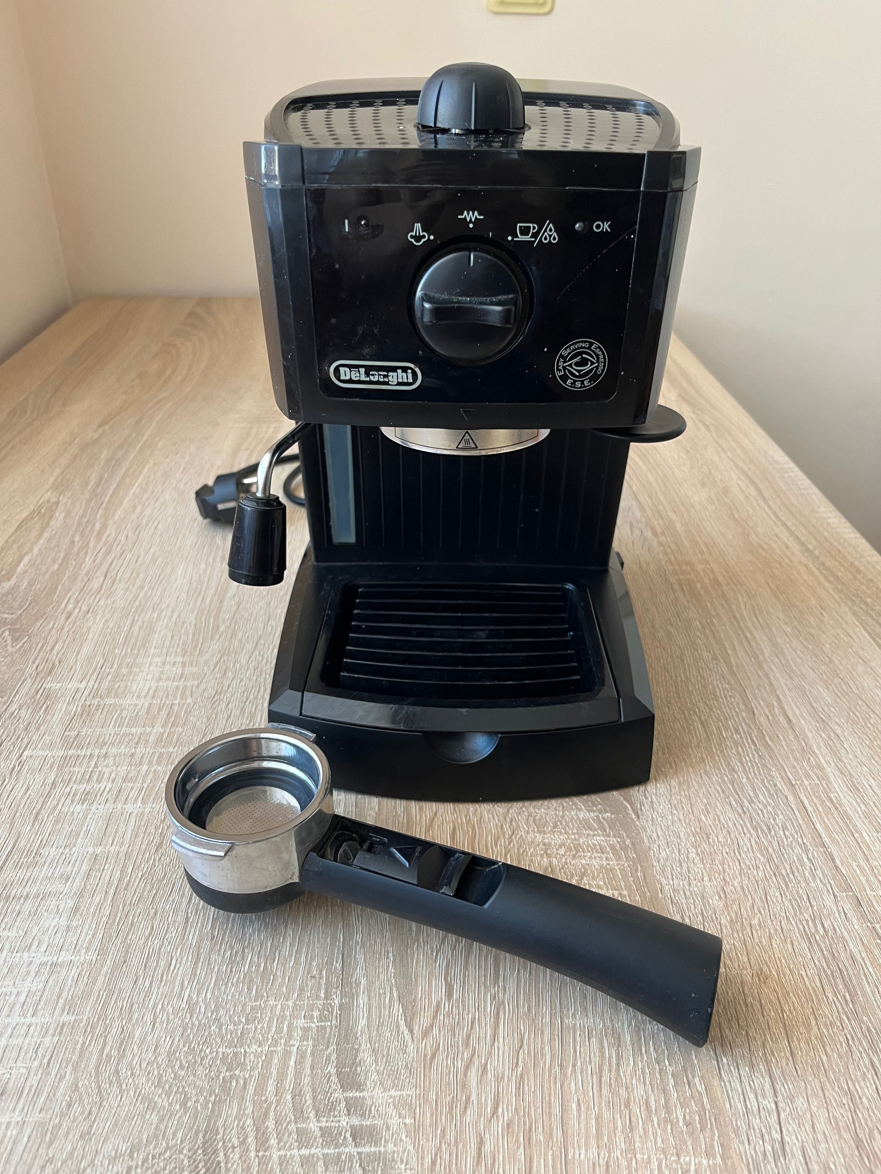 Кафемашина DeLonghi EC151.B