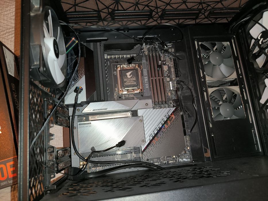 Placa de baza Gigabyte x670e aorus master