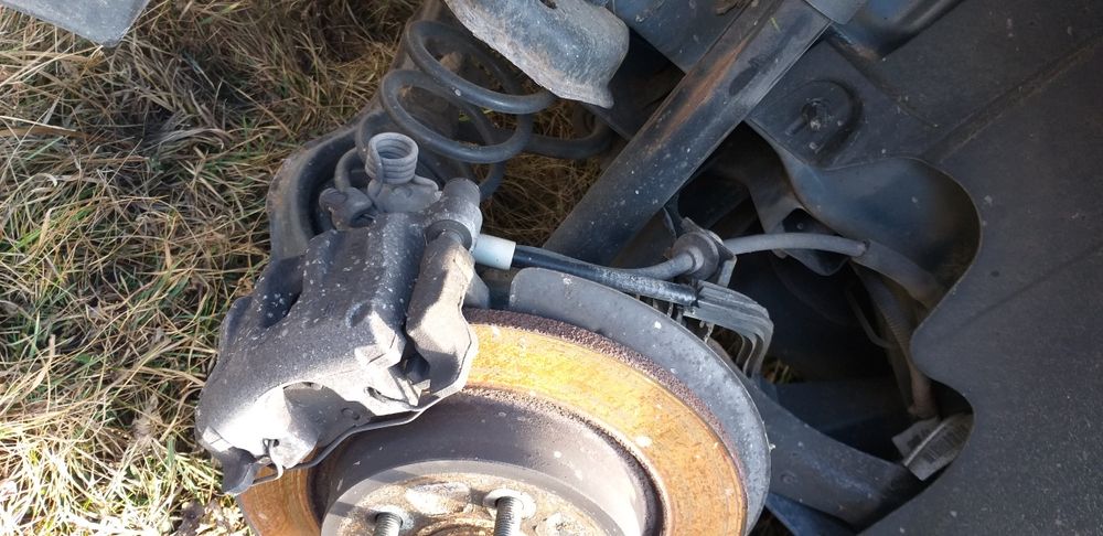 Etrieri , butuci , discuri de frână Volvo C30