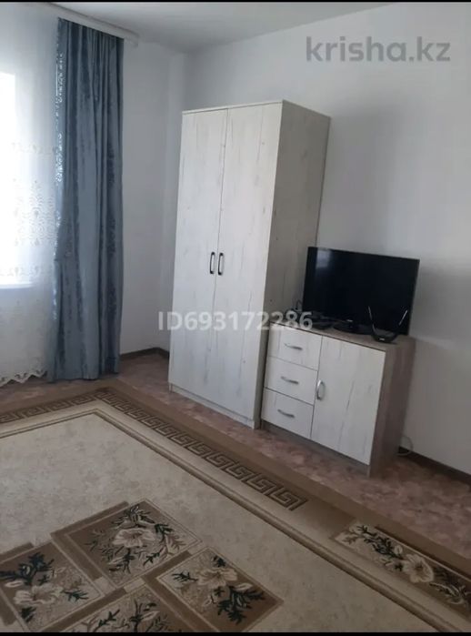 Продам 1 комн. квартиру. Нурсити, 2 мкр, дом 18в