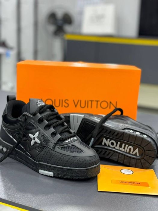 Adidași Louis Vuitton Skate Negru