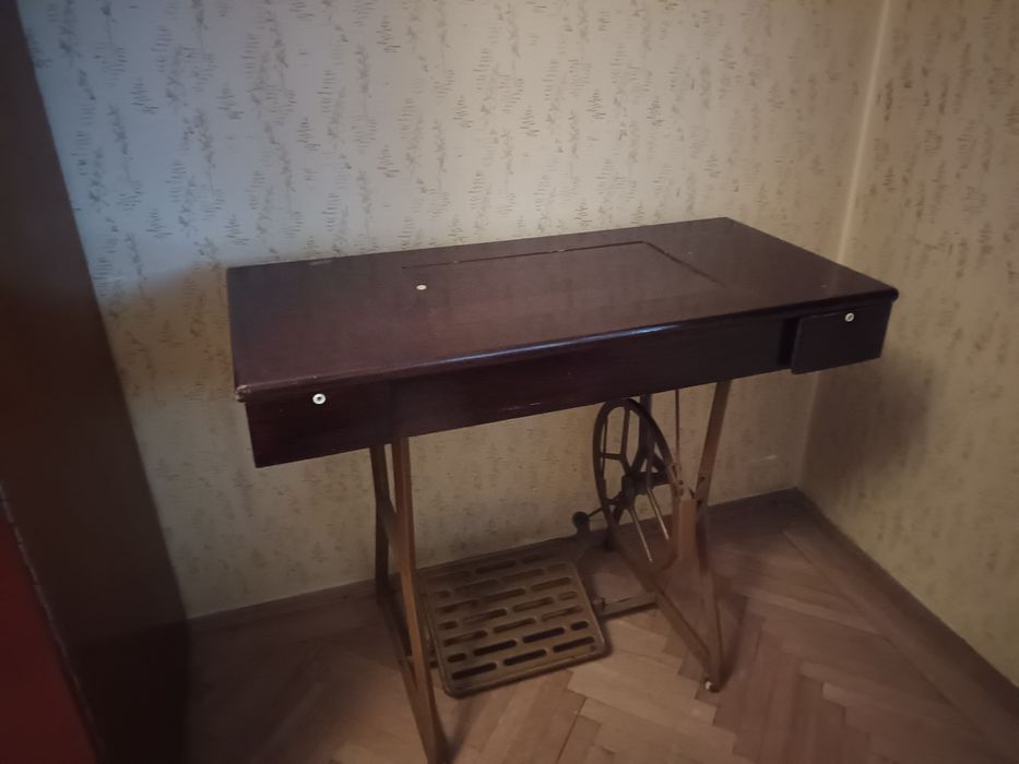 Masina de cusut vintage Ileana