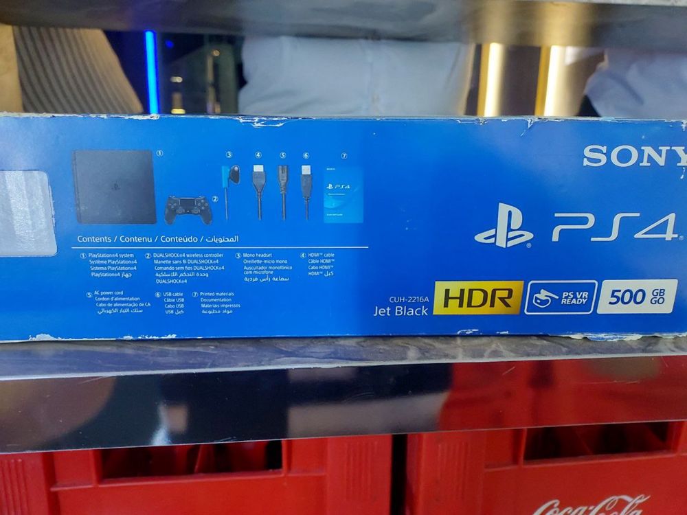 Playstation 4 500гб новий