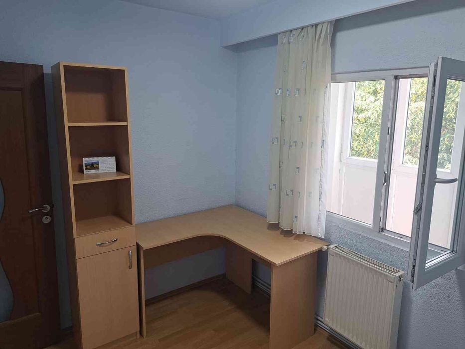 Vand sau schimb apartament 4 camere