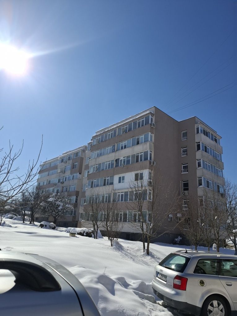 Продаваме гарсониера в гр Смядово 41  кв.м- саниран блок 6 ет.