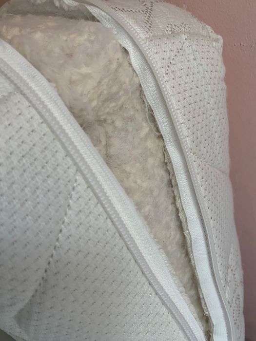 Ортопедичен бебешки матрак с кокос, вълна и памук. 70х140х12см.