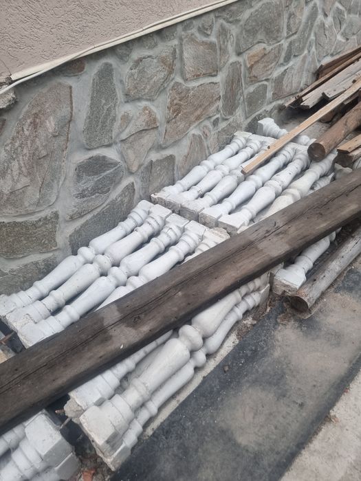 Колони за парапет 51-52 броя