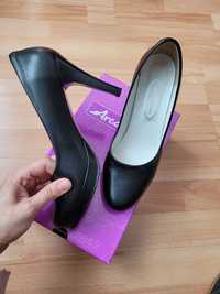 Pantofi stiletto Arco Shoes din piele neagra marimea 40