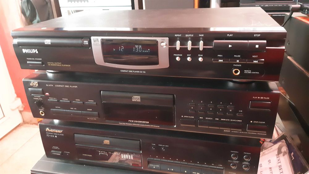 Vand CD JVC  XL-V174