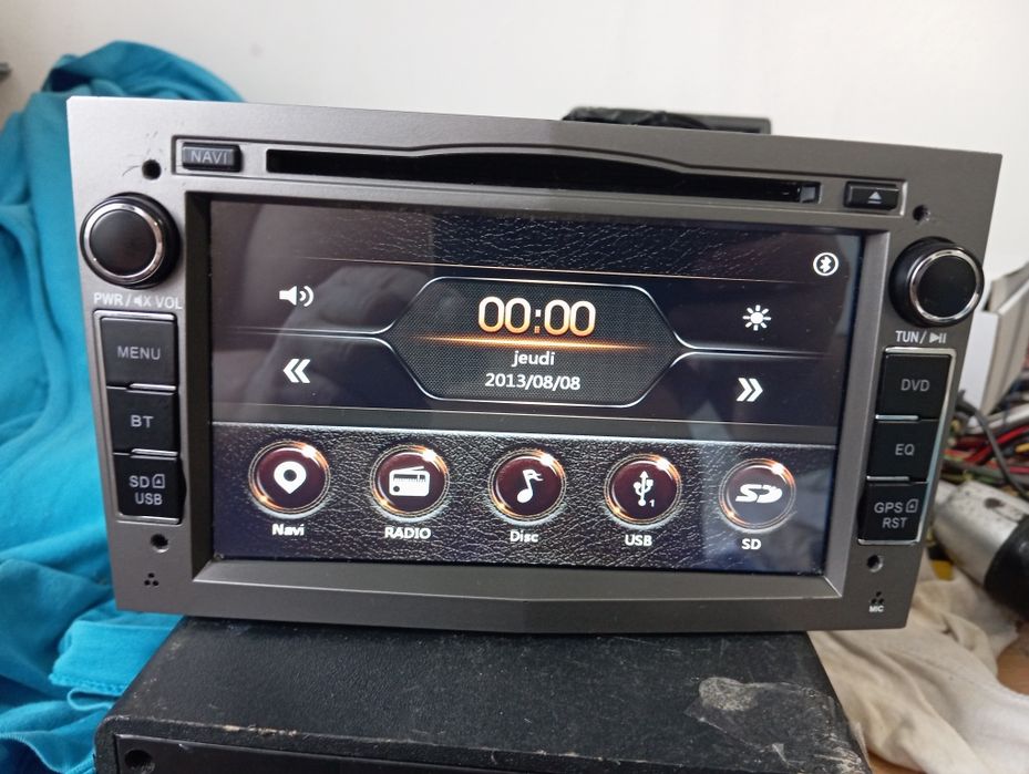 Radio cd OPEL cu BT