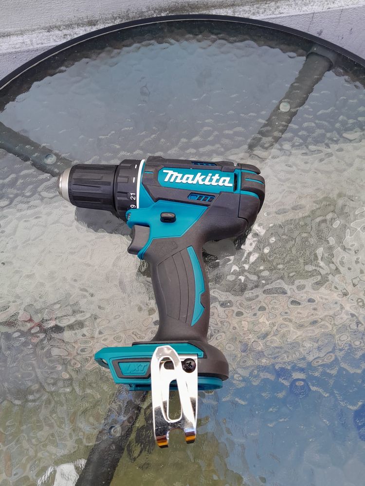 Makita ddf482(noua)preț 300