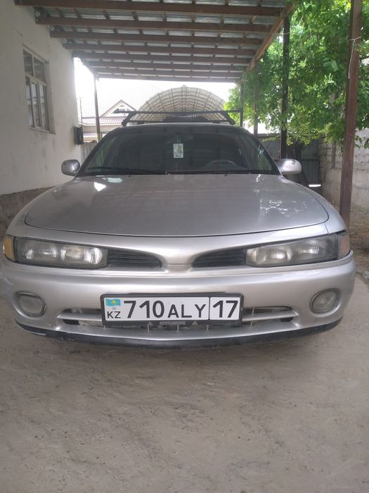 Митсубитси галант