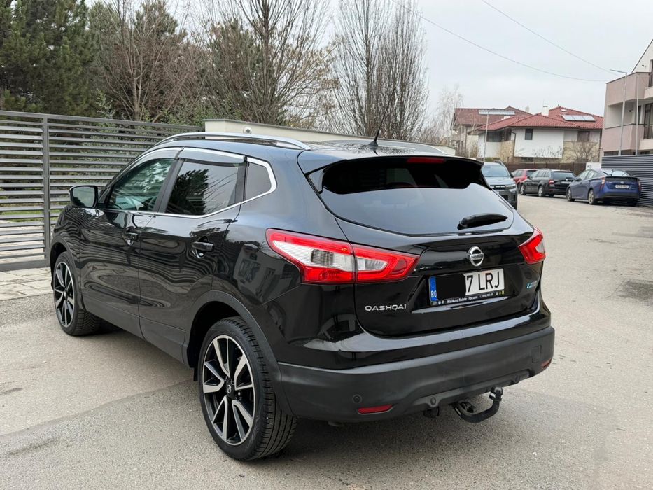 Nissan Qashqai 4x4 1.6d. 131CP 2015 Automat•Pano•Camere360•Variante
