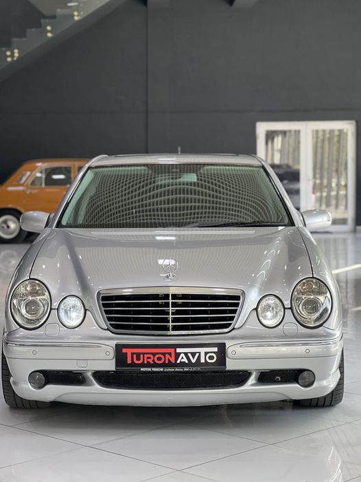 Mercedes-benz w211 E55 AMG