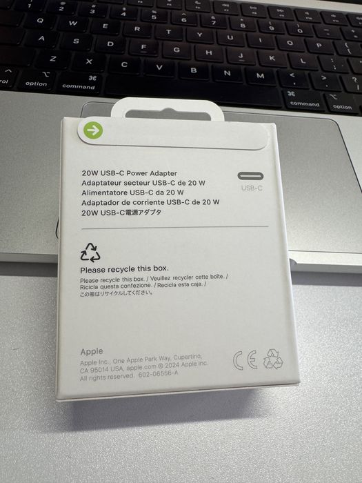 Адаптер Apple 20W USB-C