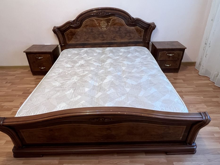 Спальный мебель, двухспальный кровать, шкаф, камод, тумба.