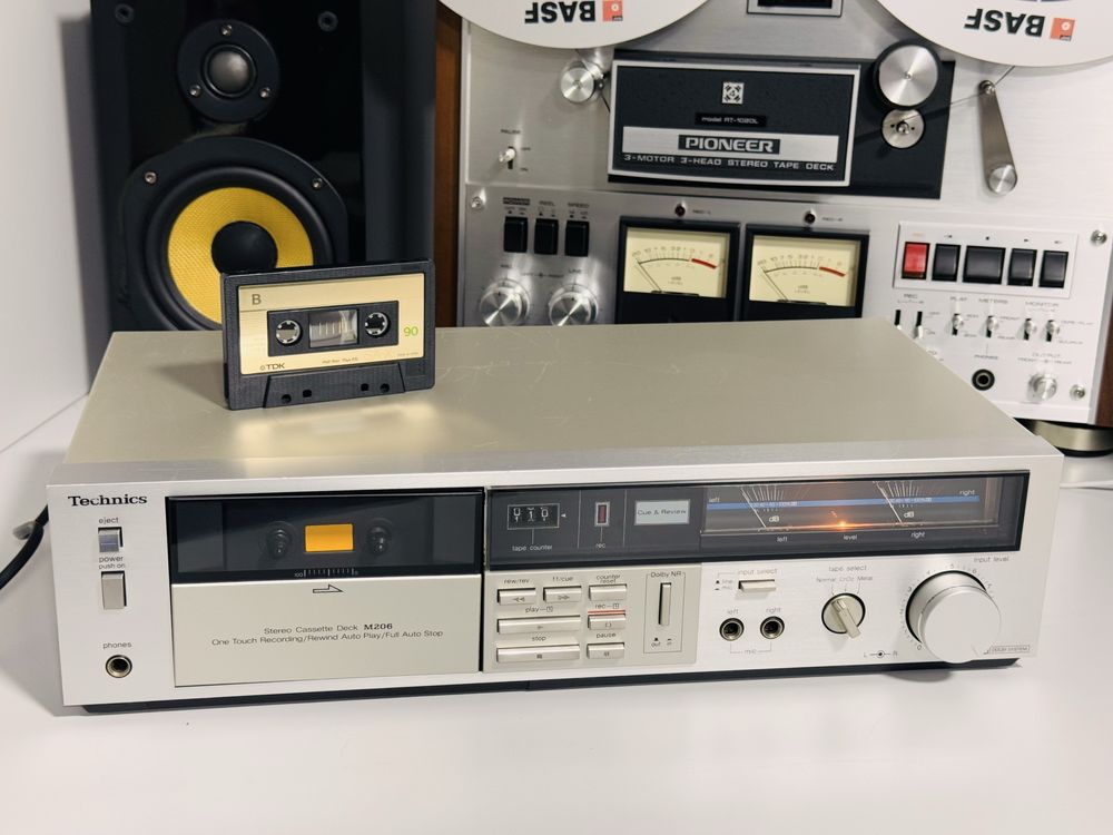 Deck TECHNICS RS-M206,vu-metre analogice,Japan,metal,sunet foarte bun!