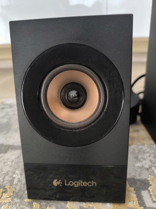 Logitech Speakers 2.1 Z533