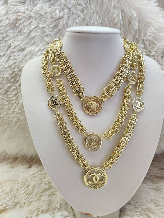 Позлатени бижута