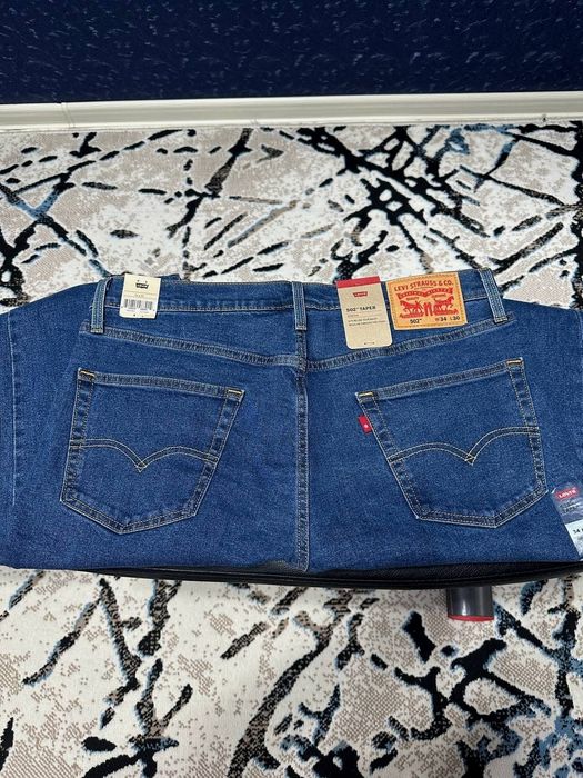 Джинсы Levi's 502 taper fit р.34/32 и 34/30