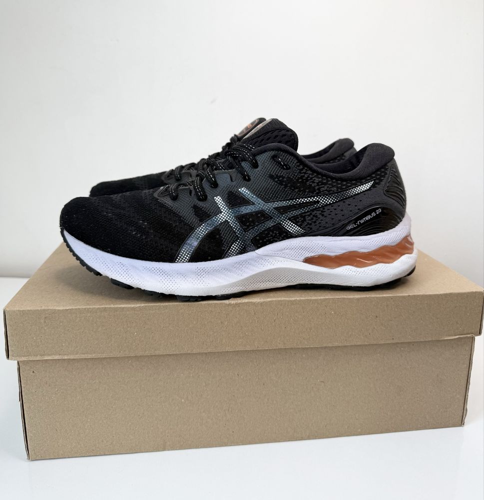 Asics Gel- Nimbus 23 (39) Маратонки за багане