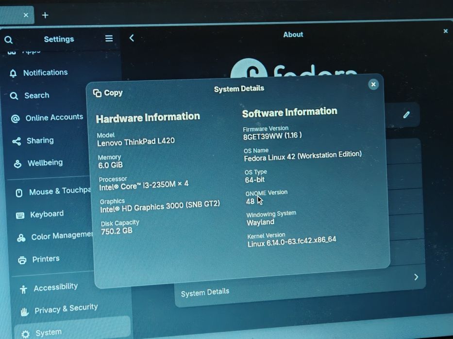 Vând Thinkpad L420 - i3, 6GB ram, 750GB HDD