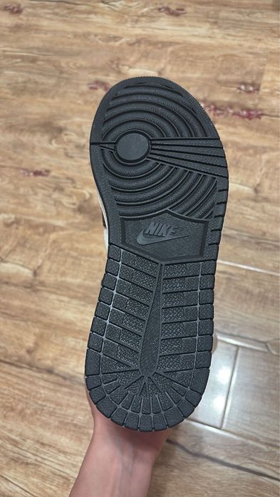 Jordan 1 Dark Mocha