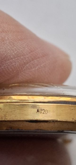 Продам часы СССР позолота