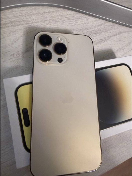Iphone 14 pro max gold