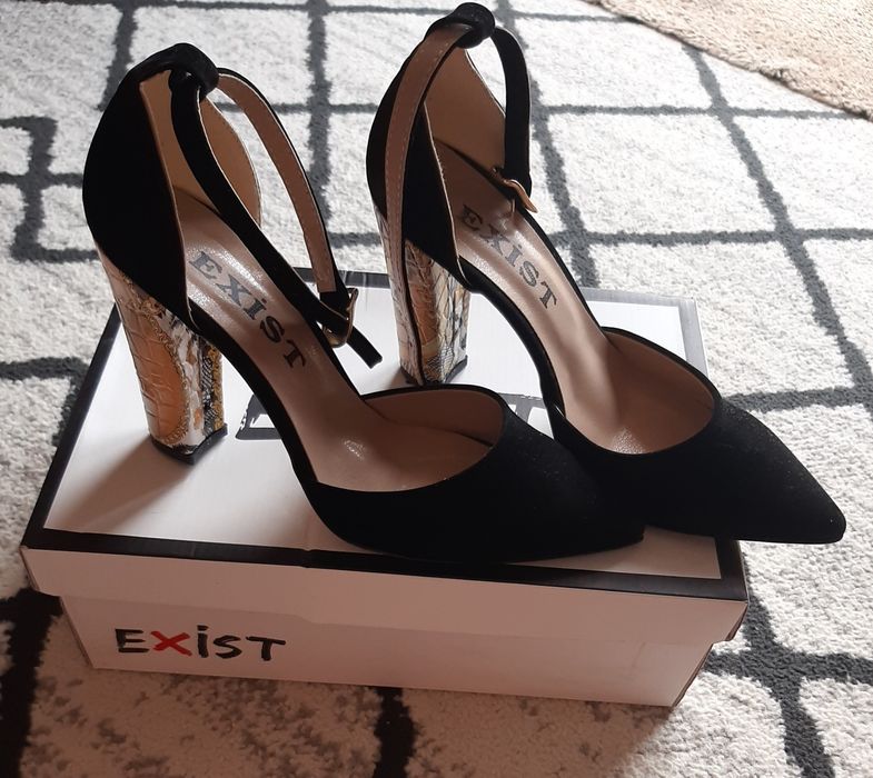 Pantofi negri 38 cu model pe toc