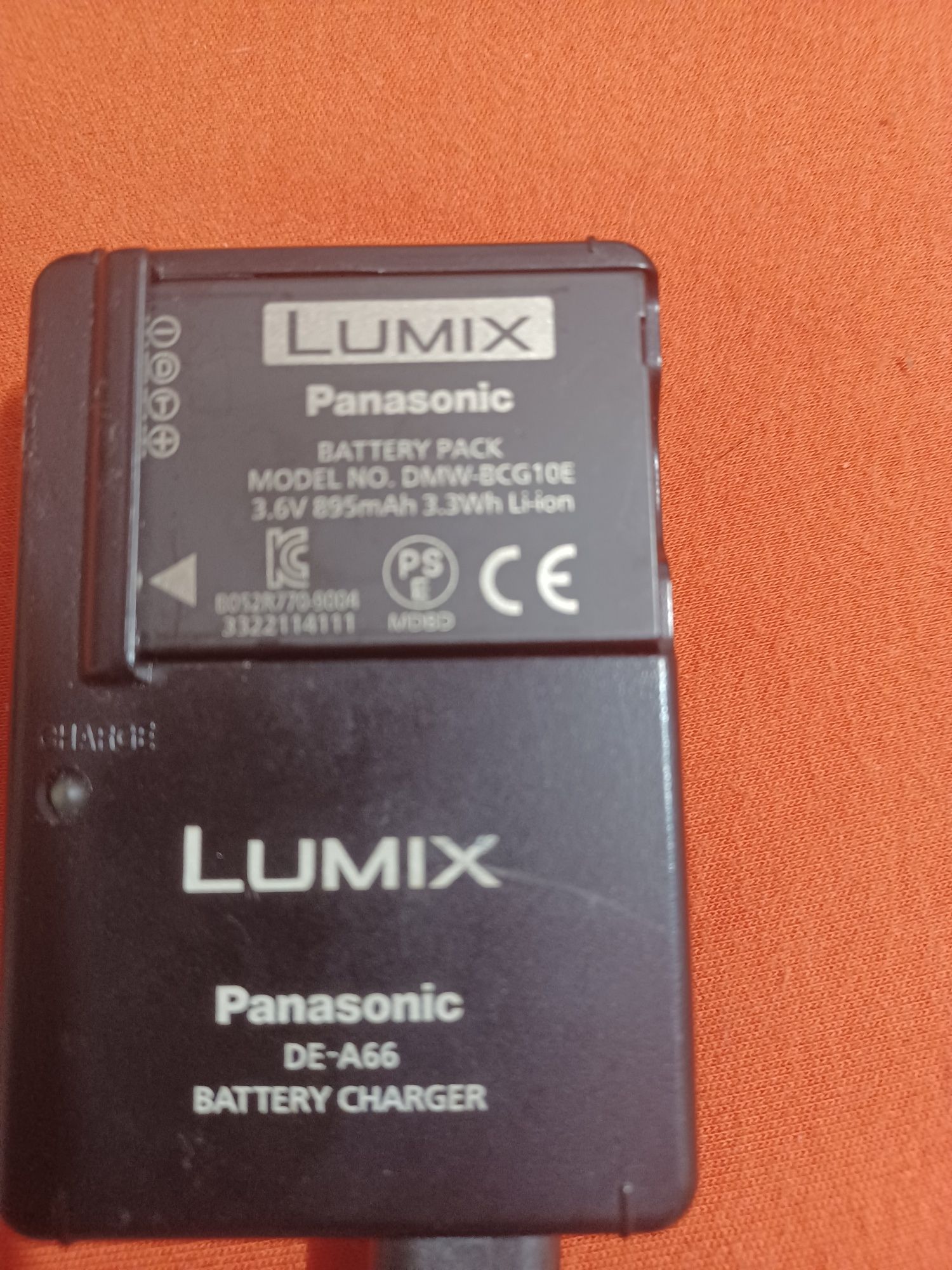 Lumix Panasonic DE-A66 Battery Charger +Lumix Panasonic Battery .