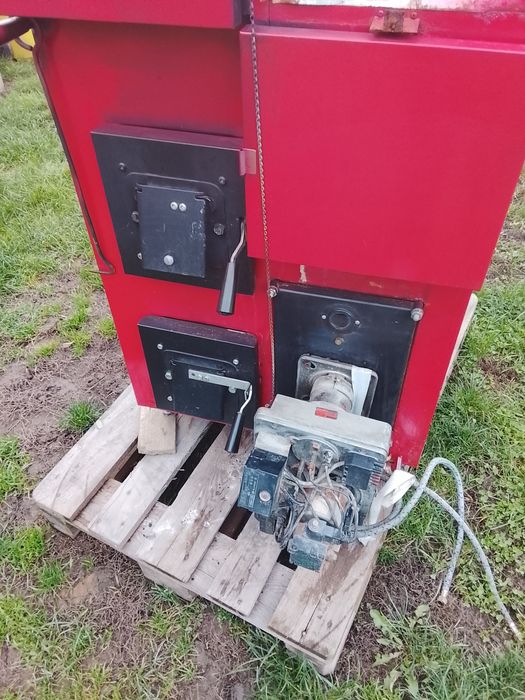 Centrala mixtă lemn și ulei