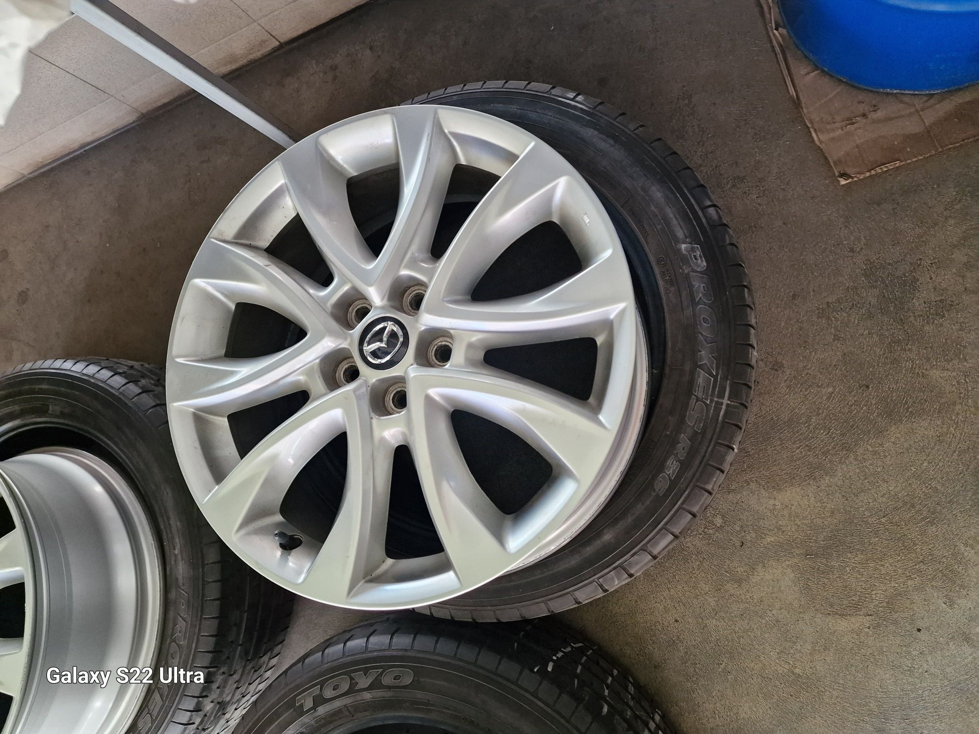 Mazda Kia Mitsubishi 19цола Original +225 55 19 Летни Замъка Ямбол
