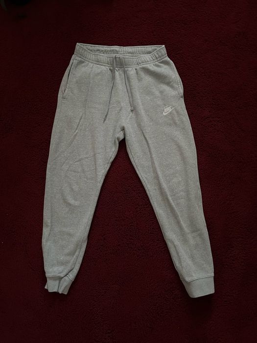 Nike sportswear club панталон - Размер M