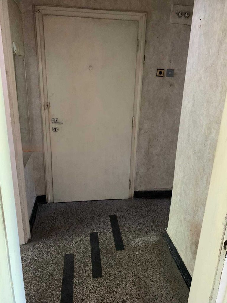 Продава се Двустаен апартамент в Стара Загора, Център - 44 кв.м за 1273 €/кв.м - Снимка #1