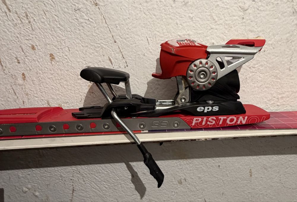 Vand/ Schimb Schiuri de tura Marker 16.0