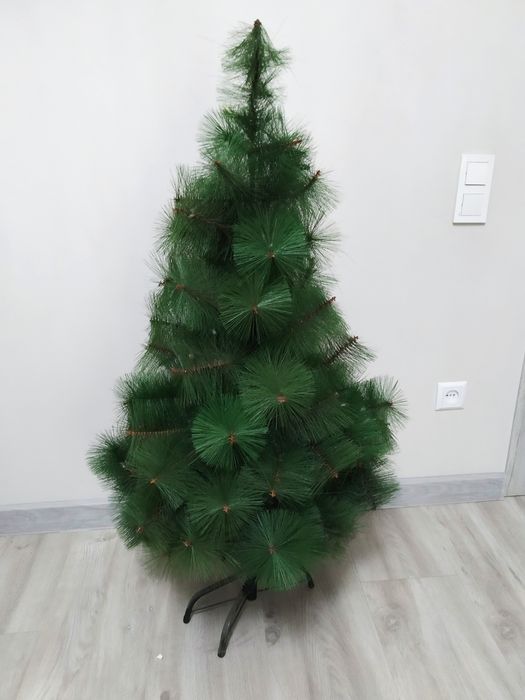 Archa sotiladi,holati yaxshi