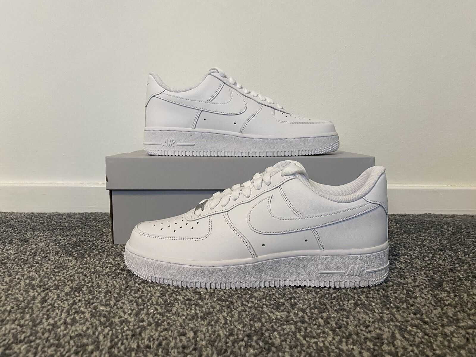 Adidasi Tenisi Nike Air Force 1 Low triple White - REDUCERE