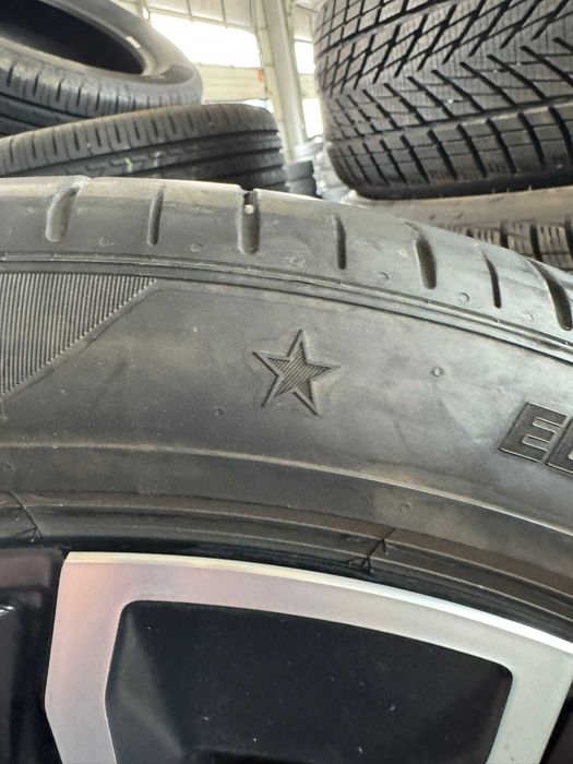 Jante Bmw iX  Anvelope iarna noi Yokohama BlueArth  275 40 22