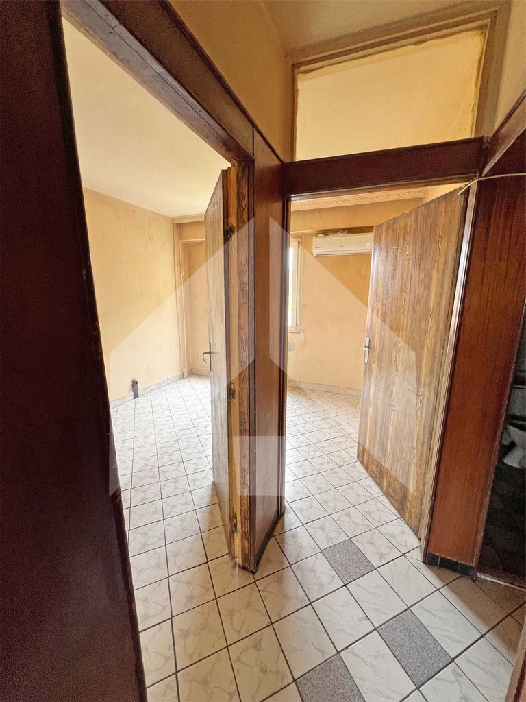 Продава се Двустаен апартамент в Нови пазар - 75 кв.м за 612 €/кв.м - Снимка #12