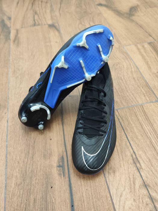Футболни обувки Nike Mercurial
