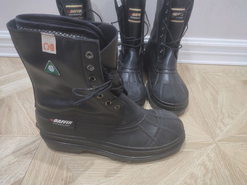 Продам зимнюю обувь Baffin